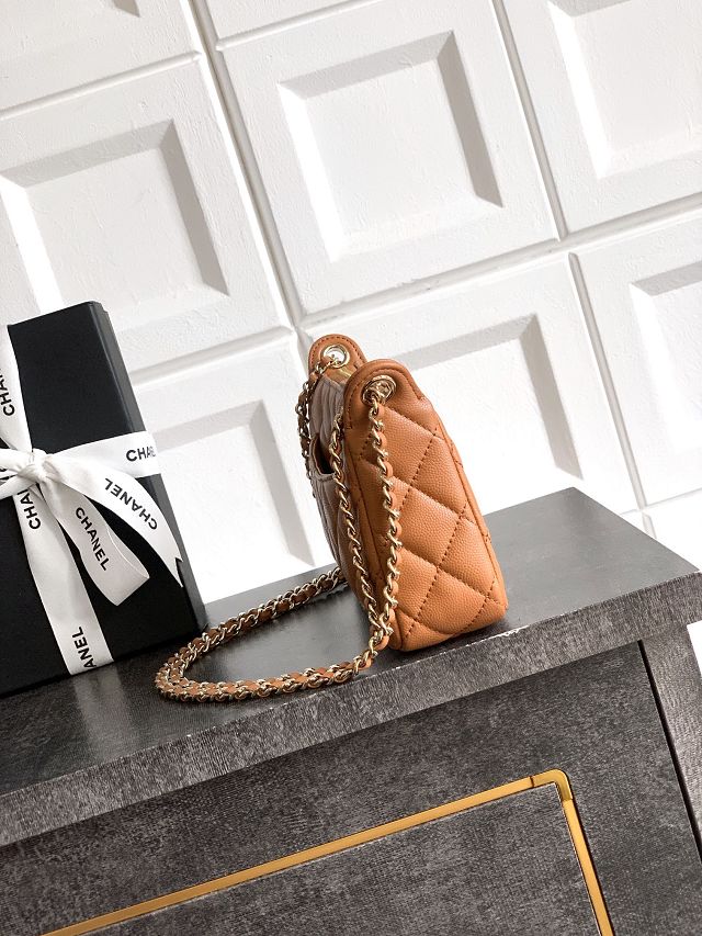 CC original grained calfskin clutch with chain AP4704 caramel