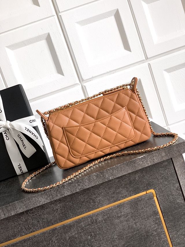CC original grained calfskin clutch with chain AP4704 caramel