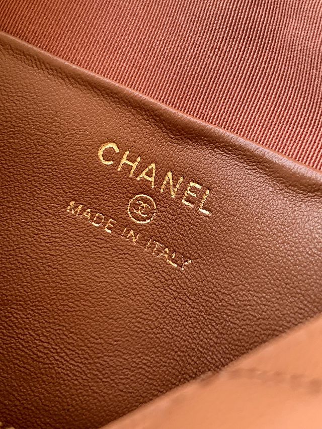 CC original grained calfskin clutch with chain AP4704 caramel