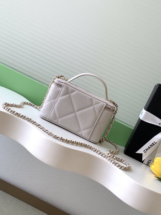 CC original grained calfskin vanity with chain AP4936 light grey
