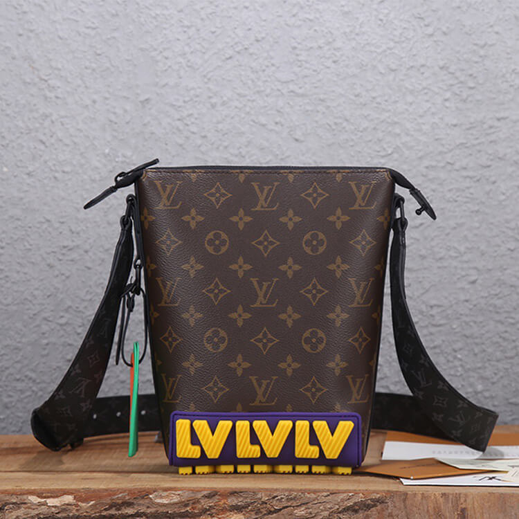 Replica LV Cruiser Messenger M57966 (2)