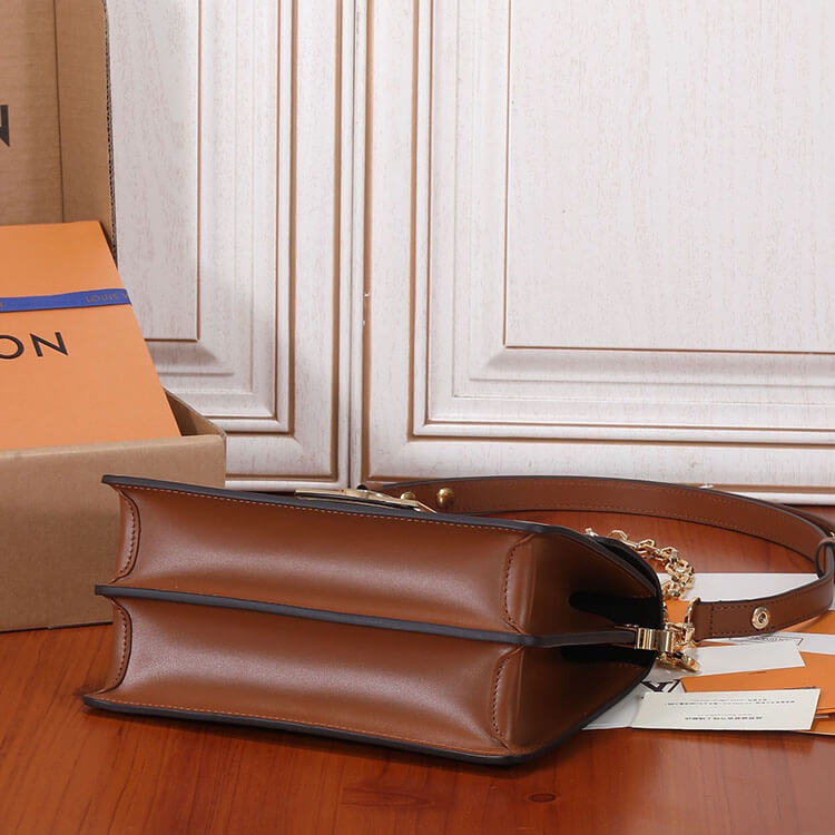 Replica LV Dauphine MM Bag M44391 rev (4)