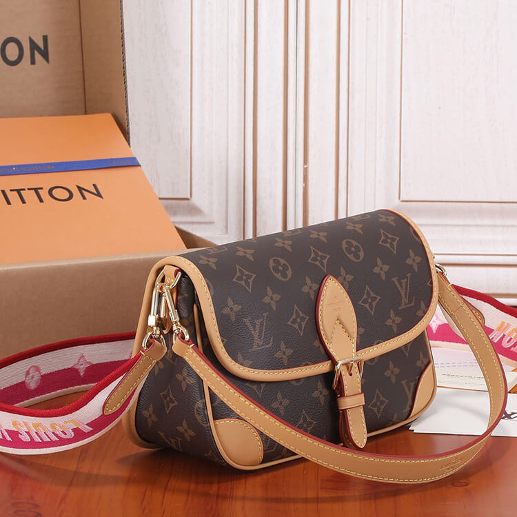 Replica LV Diane M46049 (3)