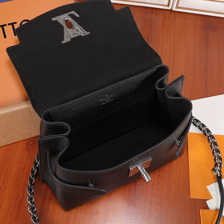 Replica LV LockMe Ever Mini M20997 (6)