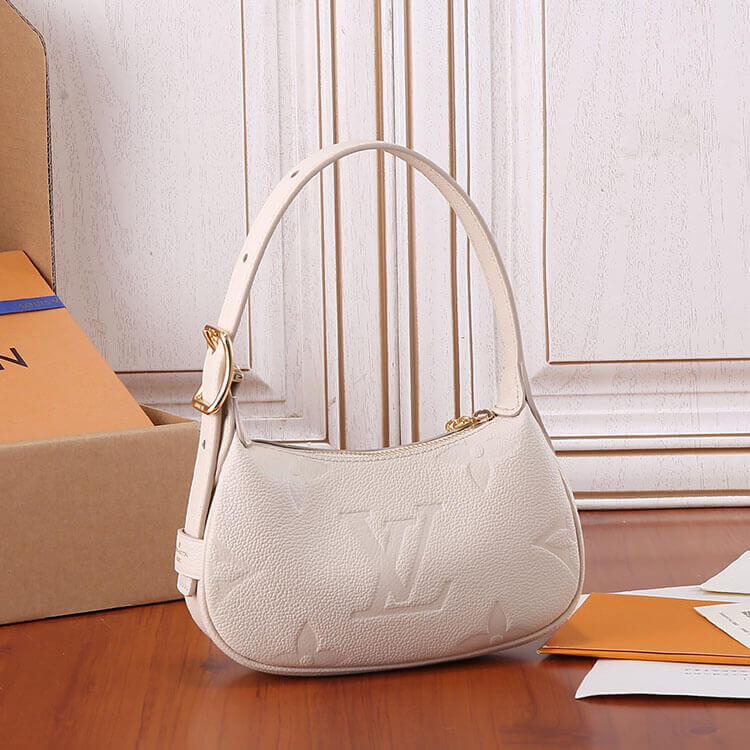 Replica LV Mini Moon M82519 (4)