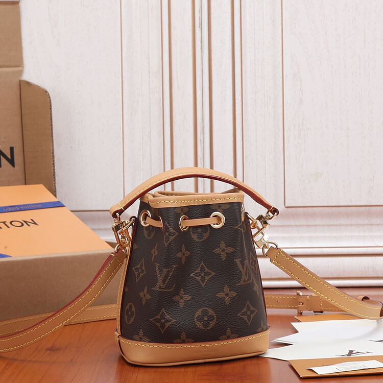 Replica LV Nano Noe M81266 (4)