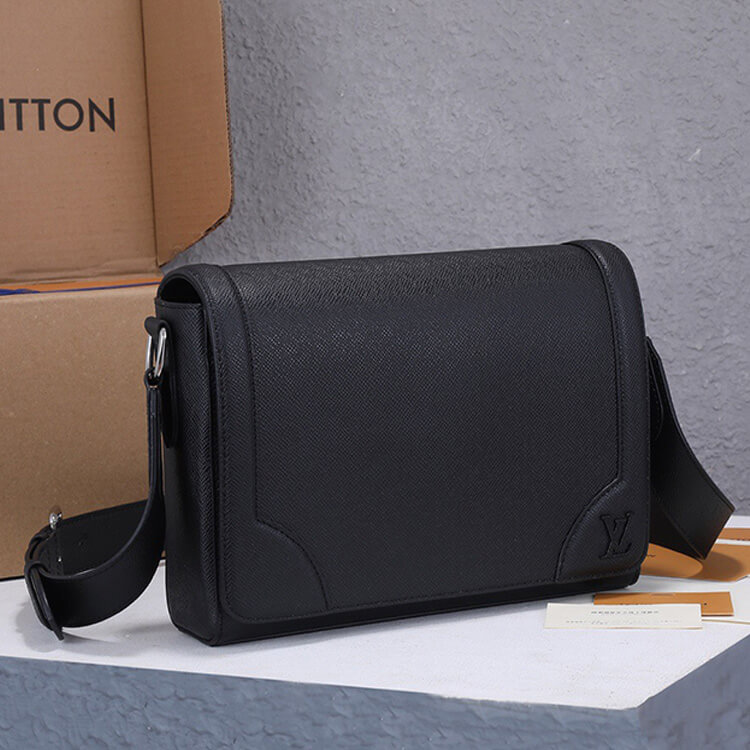 Replica LV New Flap Messenger M30807 (3)