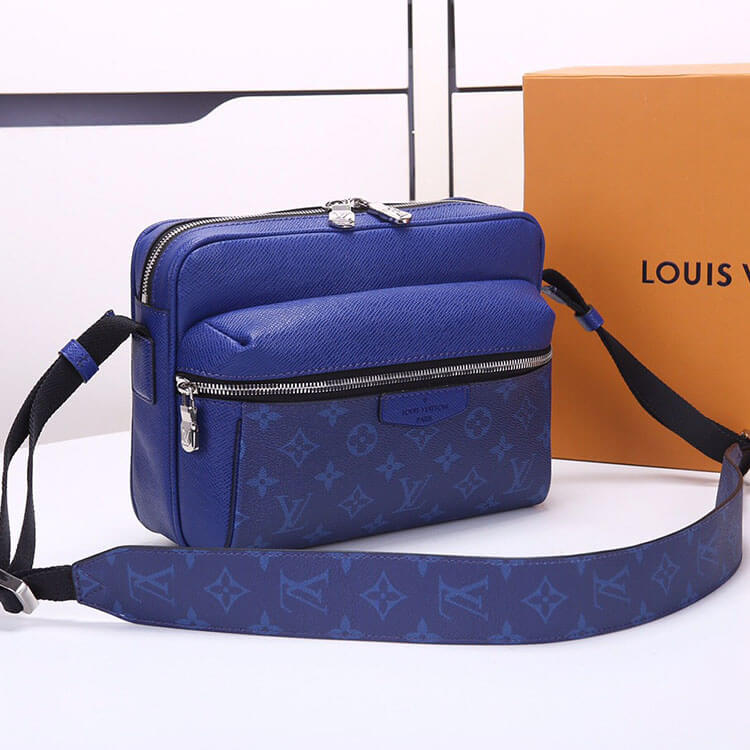 Replica LV Outdoor Messenger Bag M30242 (3)