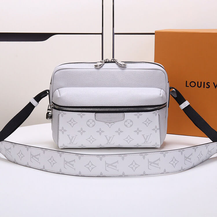 Replica LV Outdoor Messenger M30243 (2)