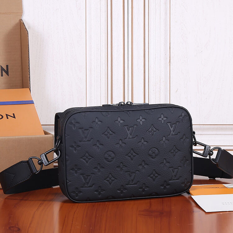 Replica LV Steamer Messenger M23742 (4)