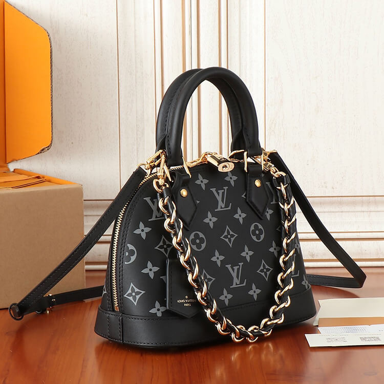Replica LV Alma BB M12289 (3)