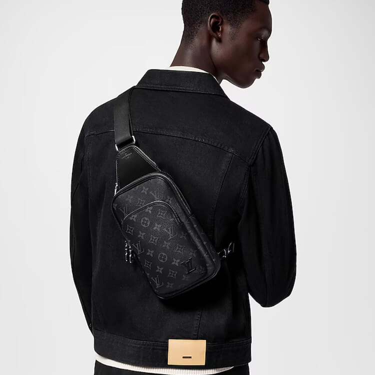 Replica LV Avenue Slingbag PM M47137 (7)