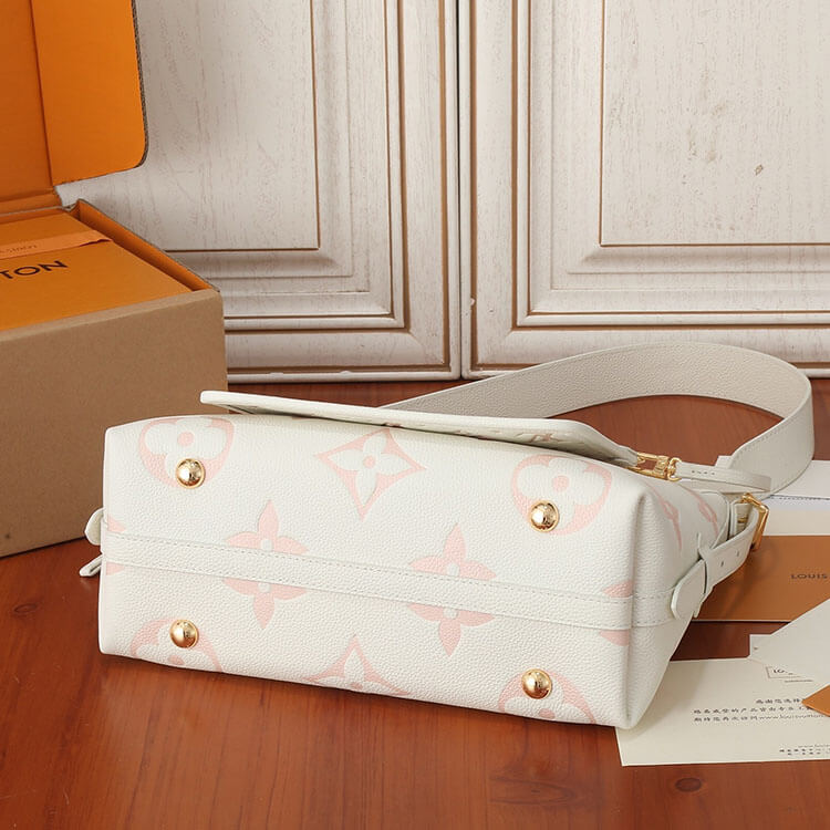 Replica LV CarryAll PM M24141 (5)