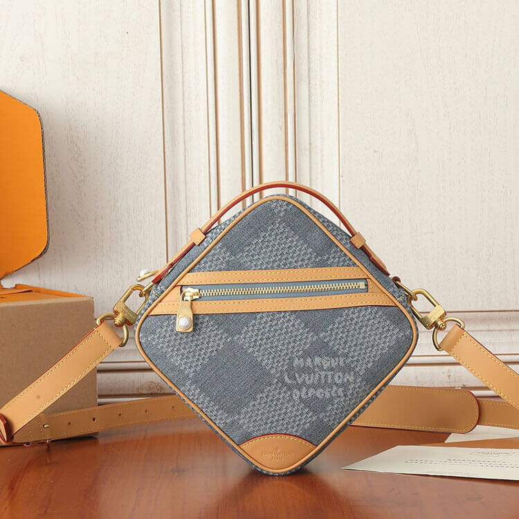 Replica LV Chess Messenger N40706 (2)