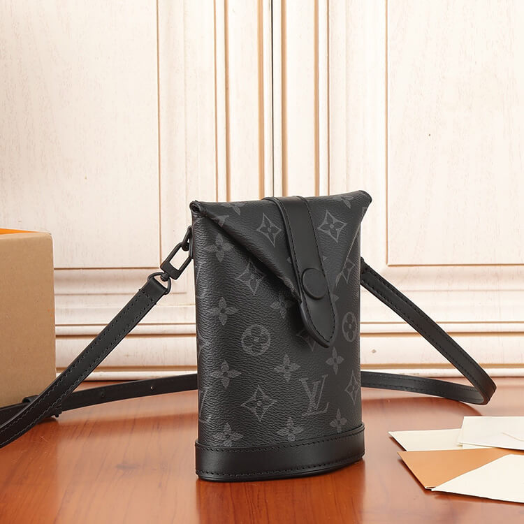 Replica LV Envelope Pouch M11613 (3)