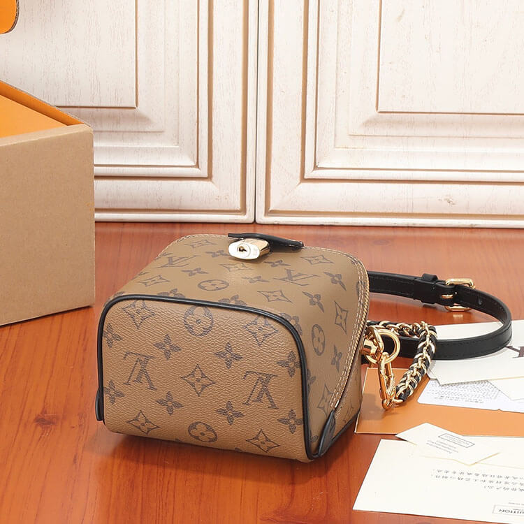 Replica LV Just In Case M47162 (5)