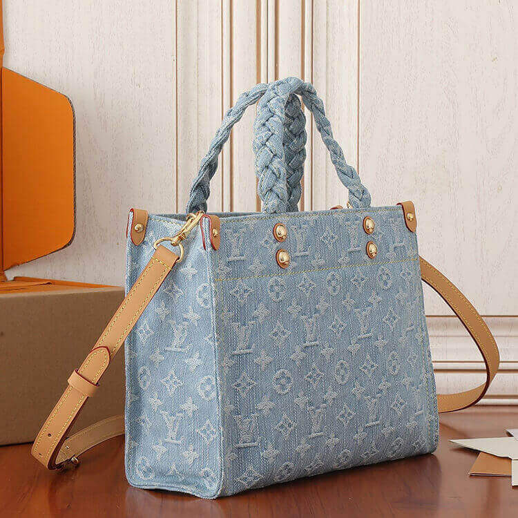 Replica LV Let Go PM M24897 (3)