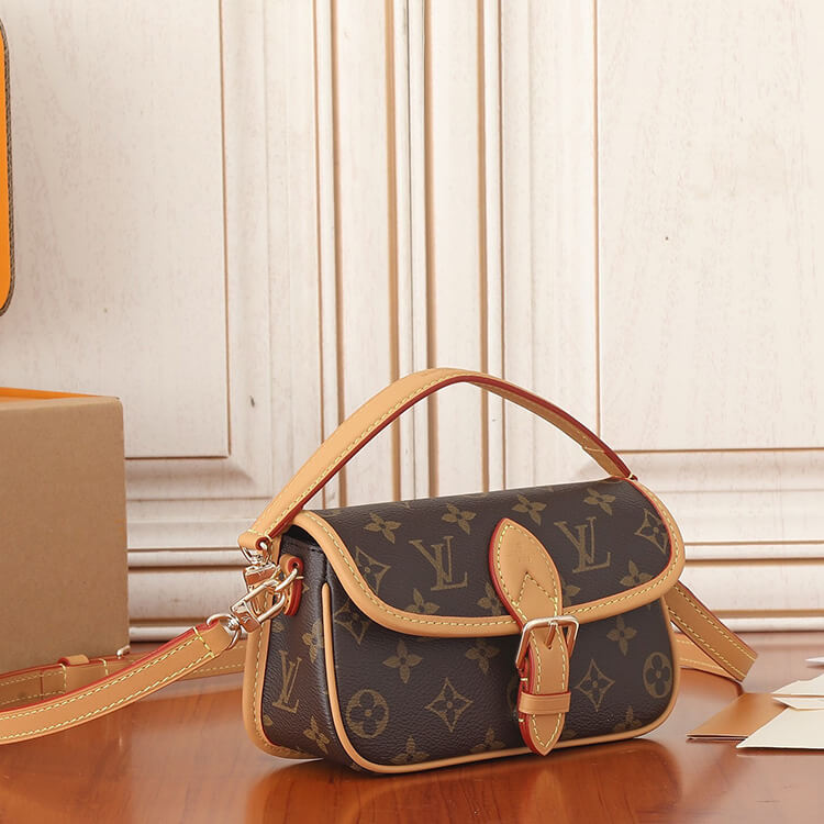 Replica LV Nano Diane M83298 (3)