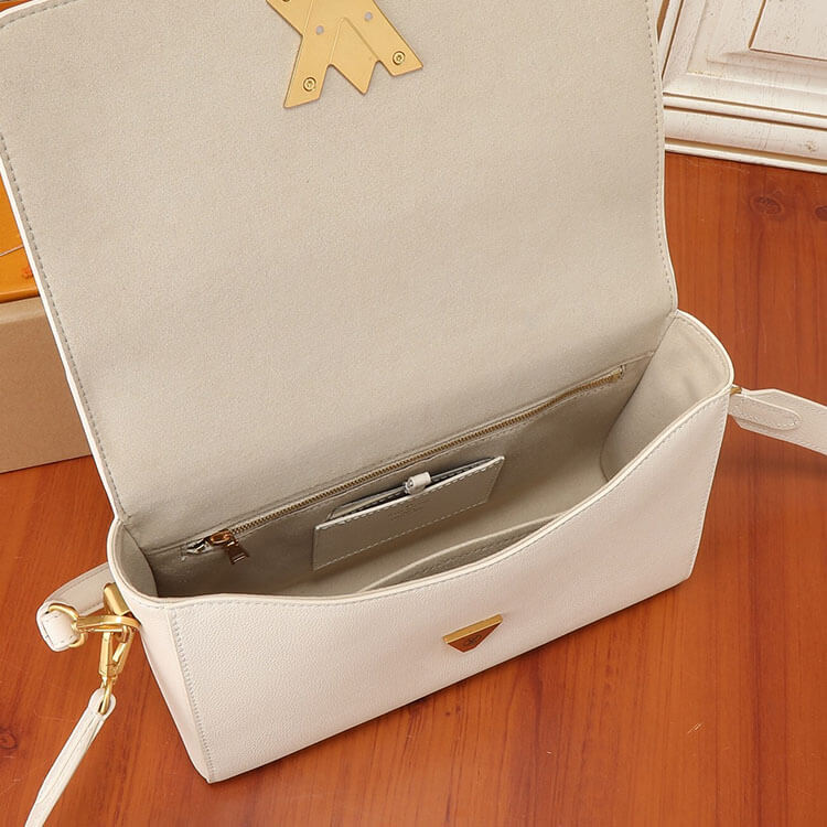 Replica LV Soft Twist M25359 (6)