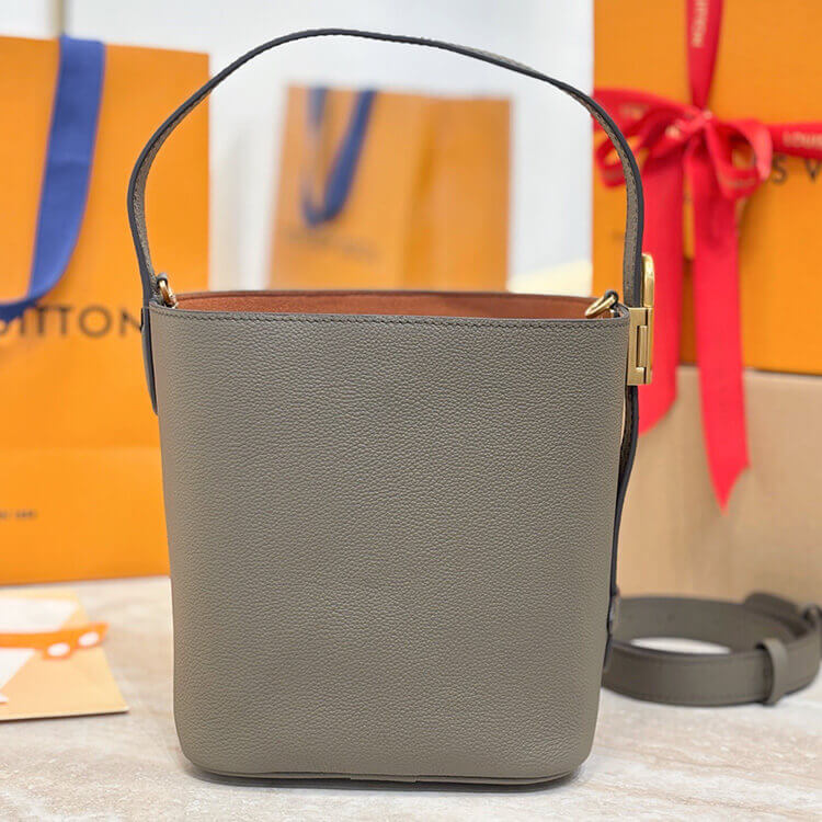 Replica LV All In BB M25544 (4)