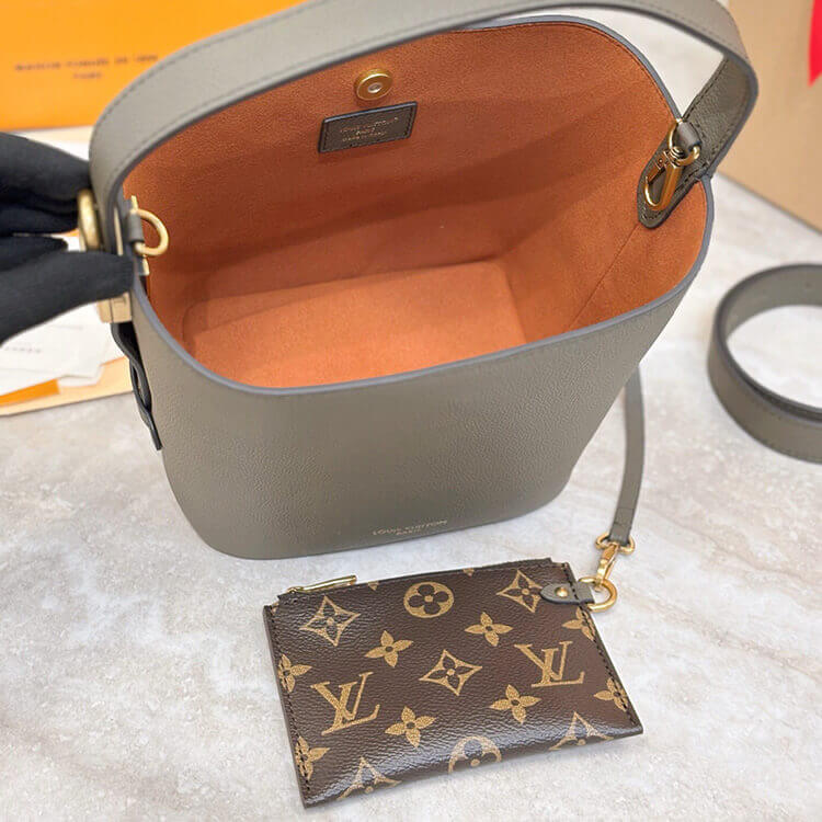 Replica LV All In BB M25544 (6)