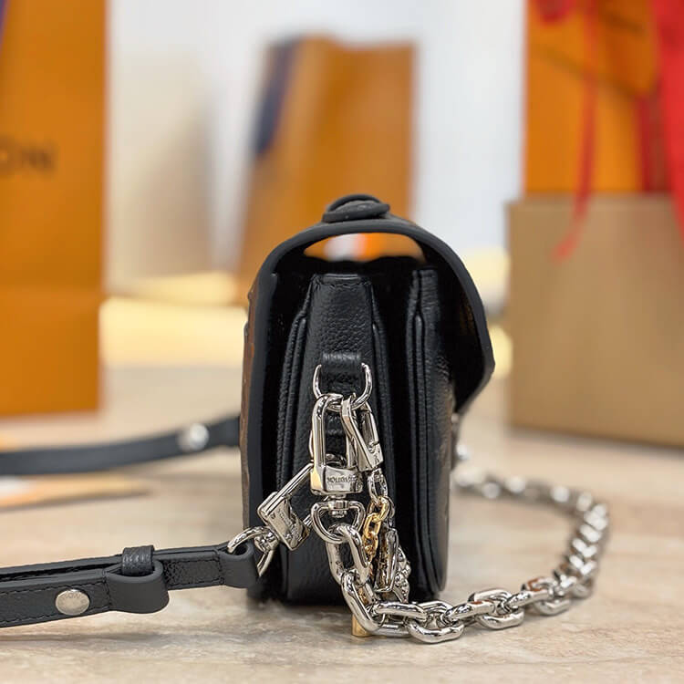 Replica LV Pochette Metis East West M26456 (3)