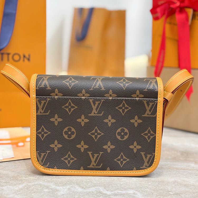 Replica LV Satchel Wearable Wallet M26805 (4)