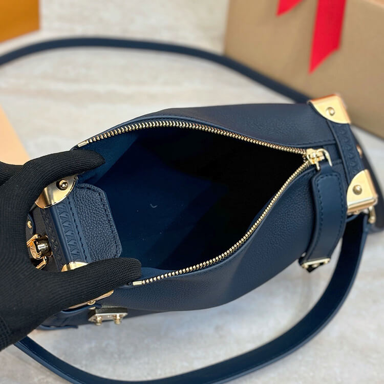 Replica LV Side Trunk MM M15226 (6)